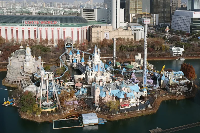 Lotte World day view 1