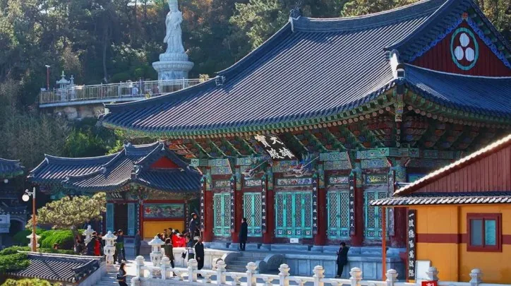 해수관음대불과 대웅보전 / 사진=ⓒ한국관광공사 이범수