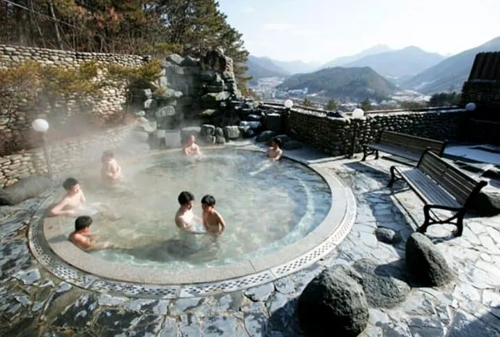수안보온천 / 사진=충주시청