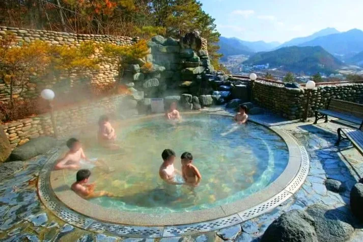 수안보온천 / 사진=충주시청