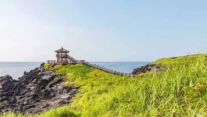 닭머르해안길의 여름 / 사진=한국관광콘텐츠랩