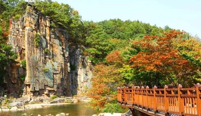 사인암 풍경 / 사진=한국관광공사 이범수