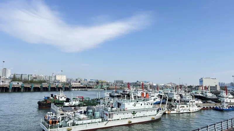 20050502 Port of Incheon 008