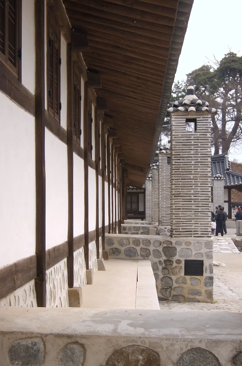 Korea-Gangneung-Seongyojang-02