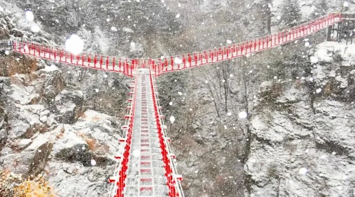 거창 우두산 출렁다리 겨울 / 사진=거창군