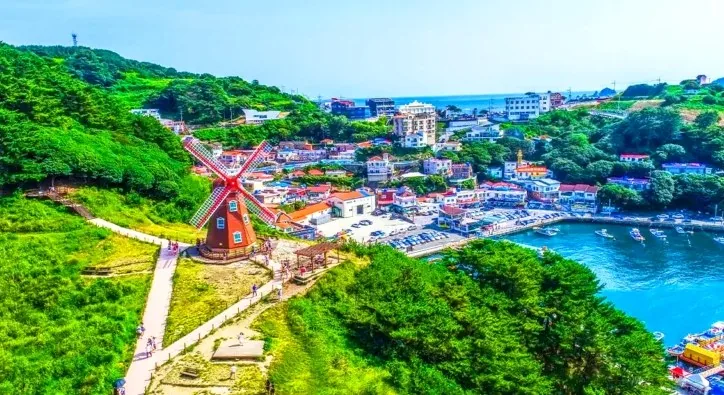 바람의 언덕 풍차 / 사진=ⓒ한국관광공사 라이브스튜디오