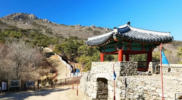 금정산성 북문 / 사진=게티이미지뱅크