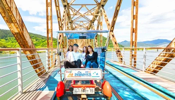 김해낙동강레일바이크 / 사진=김해낙동강레일파크
