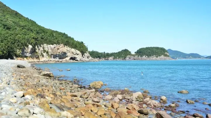 몽돌해변 / 사진=고흥관광