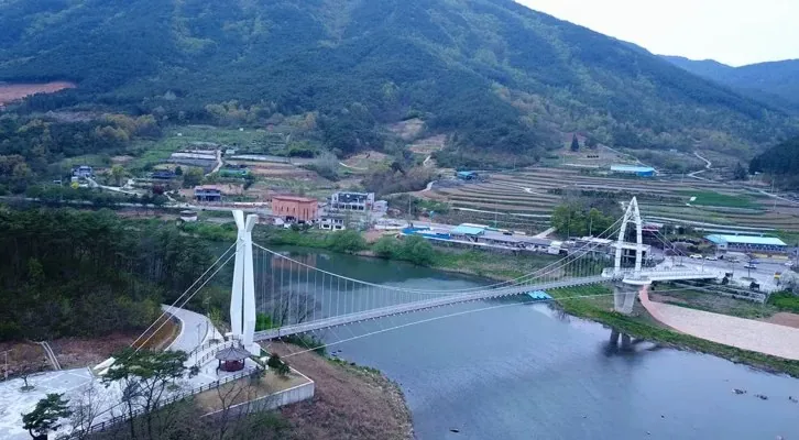 대황강 출렁다리 전경 / 사진=곡성 문화관광