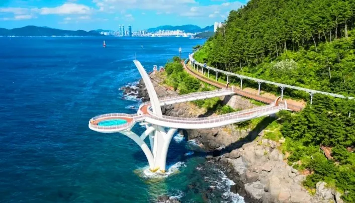 해월전망대 전경 / 사진=부산 갈맷길