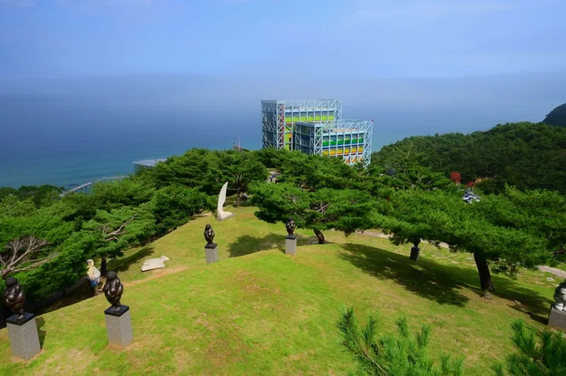 하슬라아트월드