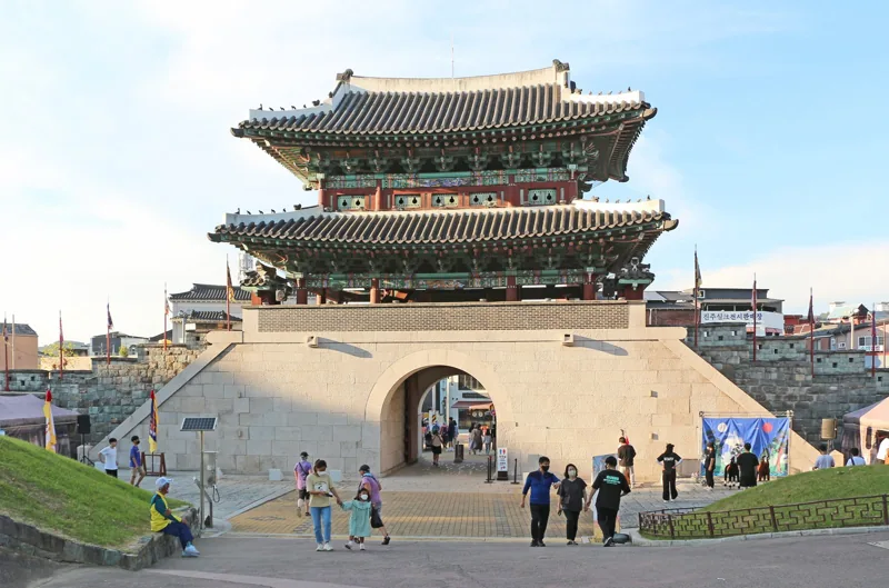 Jinjuseong Fortress 02 - Gongbukmun Gate