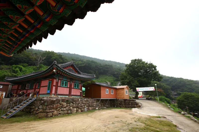 만어사
