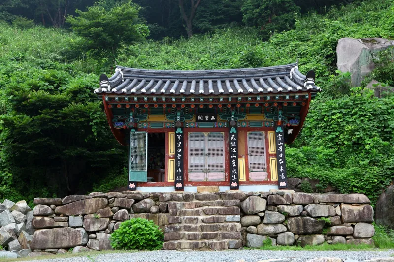 만어사