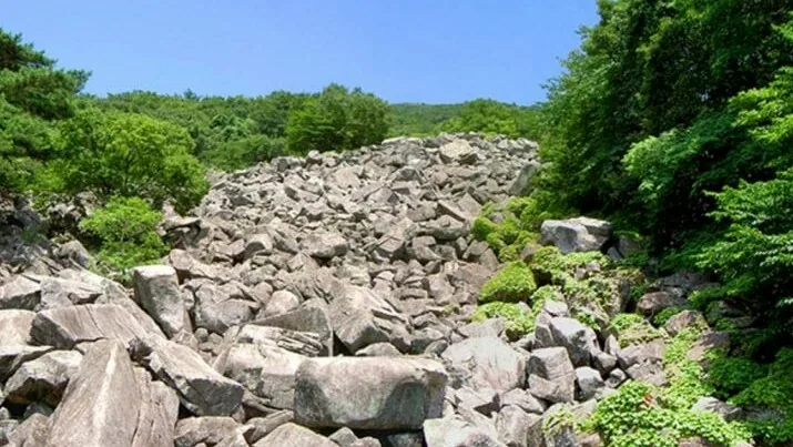 덕산너덜 여름 풍경 / 사진=한국관광콘텐츠