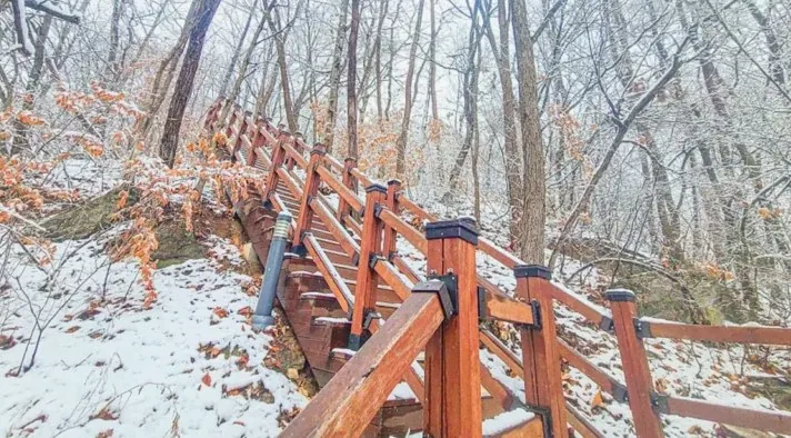 봉명산 출렁다리 가는 길 / 사진=문경시청 공식 블로그 임동환