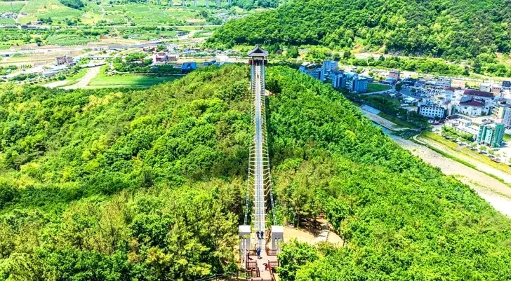 문경 봉명산 출렁다리 전경 / 사진=한국관광콘텐츠랩