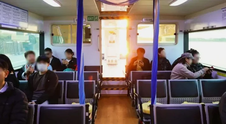 낙동강 생태탐방선 내부 / 사진=부산광역시 공식 블로그 윤수미