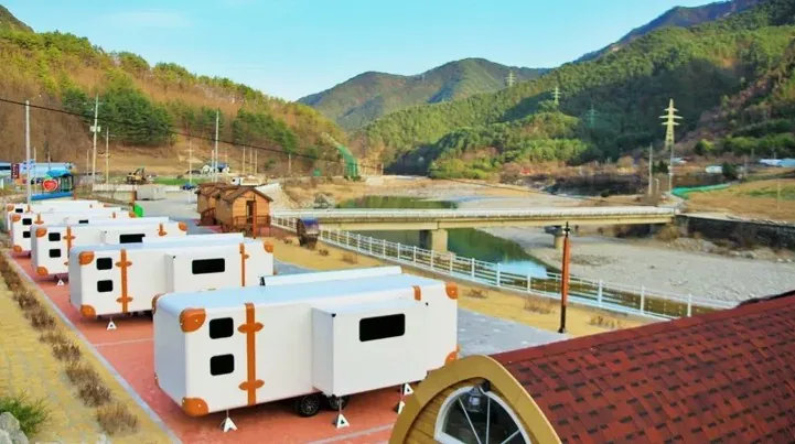 가곡유황온천 카라반 / 사진=가곡유황온천