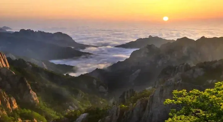 설악산 울산바위 일출 / 사진=게티이미지뱅크