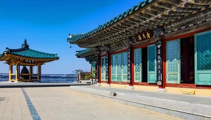 간월암 법당 / 사진=게티이미지뱅크