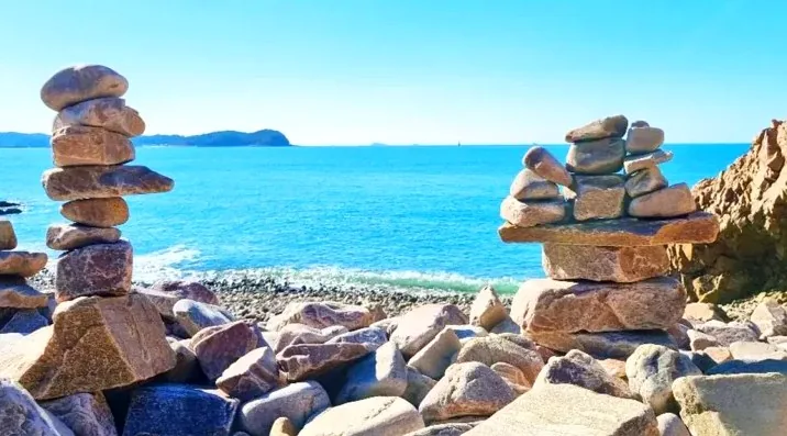 황금산 몽돌해변 / 사진=충청남도 공식 블로그 수운