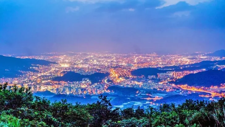 식장산 야경 / 사진=게티이미지뱅크