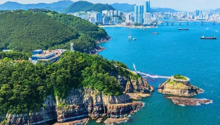 송도용궁구름다리 전경 / 사진=부산광역시 서구 문화관광