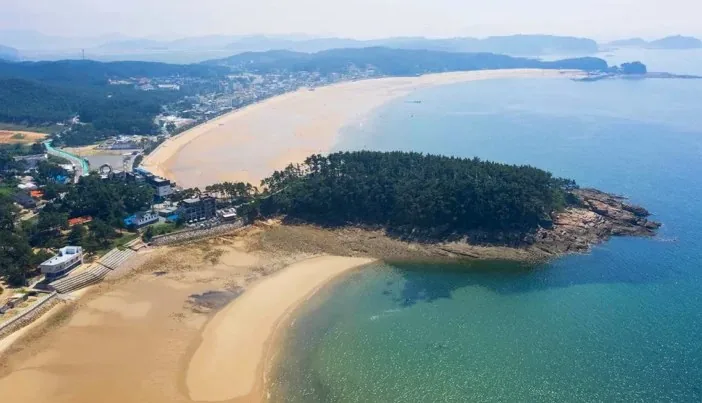 만리포 해수욕장 / 사진=ⓒ한국관광공사 이범수
