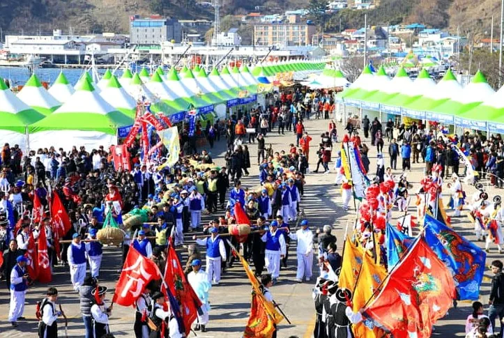 울진 대게축제 퍼레이드 / 사진=공식홈페이지