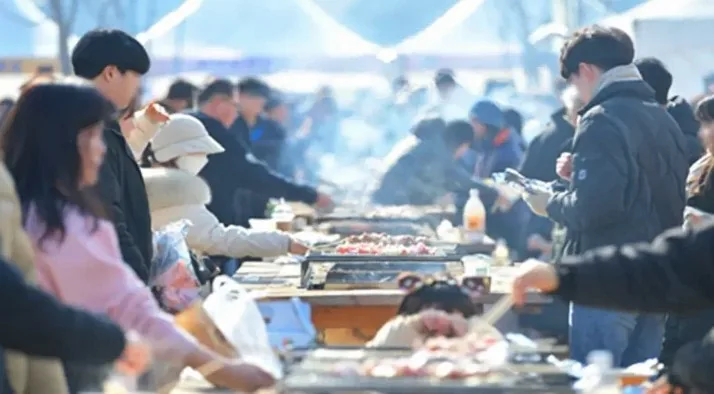 공주군밤 그릴존 / 사진=2026 겨울공주 군밤축제