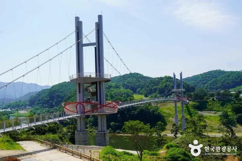 한탄강 베개용암 출렁다리