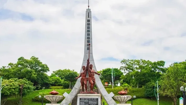 돌산공원 기념탑 / 사진=ⓒ한국관광공사 배근한