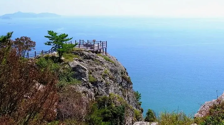 금오도 비렁길 전망 / 사진=여수시